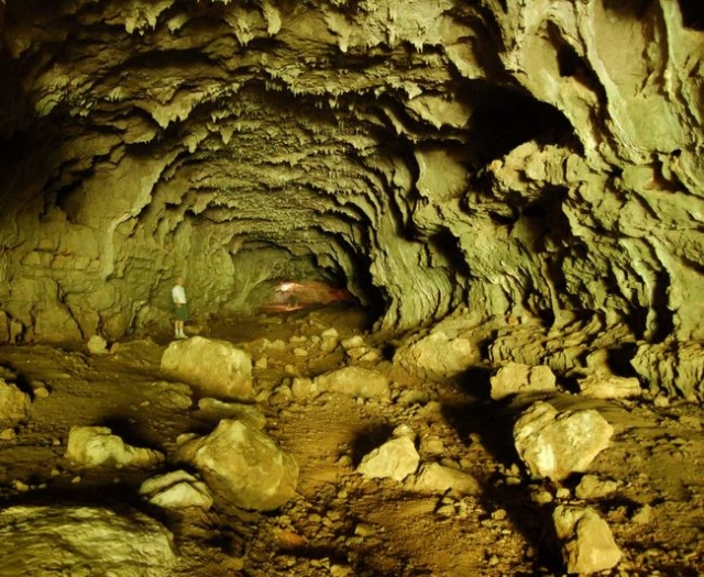 Speleologie a St Christophe la Grotte